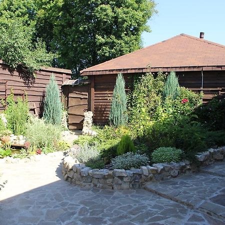 Maetok 4 Pidkovy Motel Podbereztsy Dış mekan fotoğraf