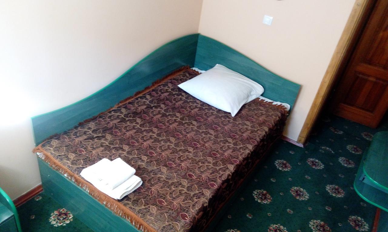 Maetok 4 Pidkovy Motel Podbereztsy Dış mekan fotoğraf